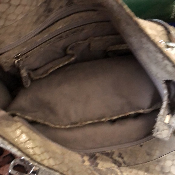 Michael Kors purse - Picture 4 of 5